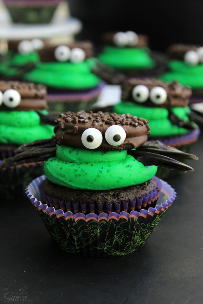 oreo spider cupcakes