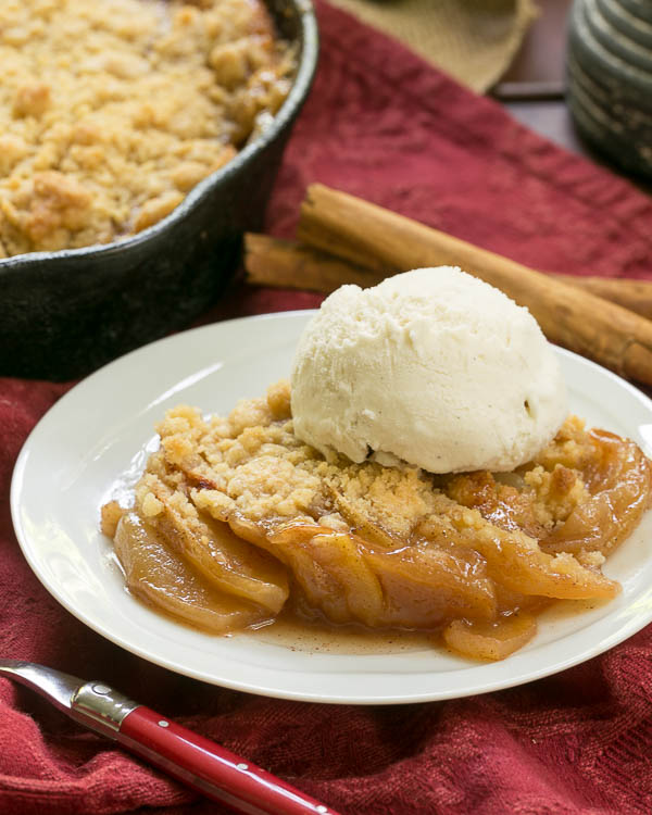 Grilled-Apple-Crisp-2-1