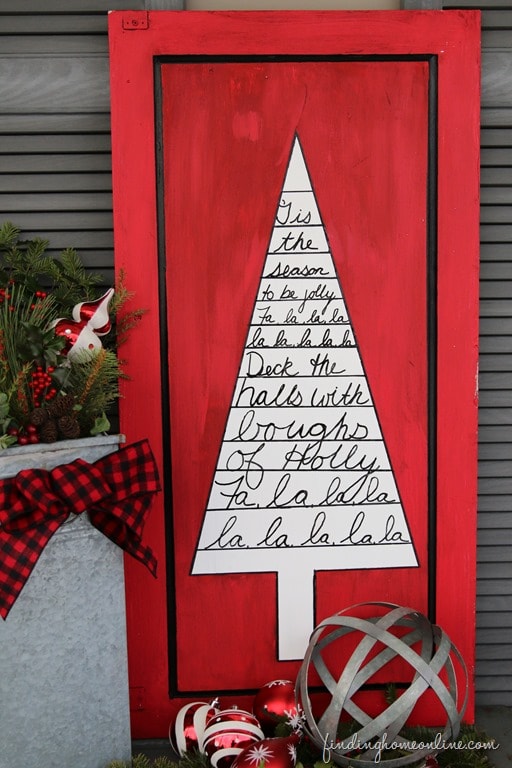 OUTDOOR CHRISTMAS DECORATING: SHARPIE ART TREE SIGN