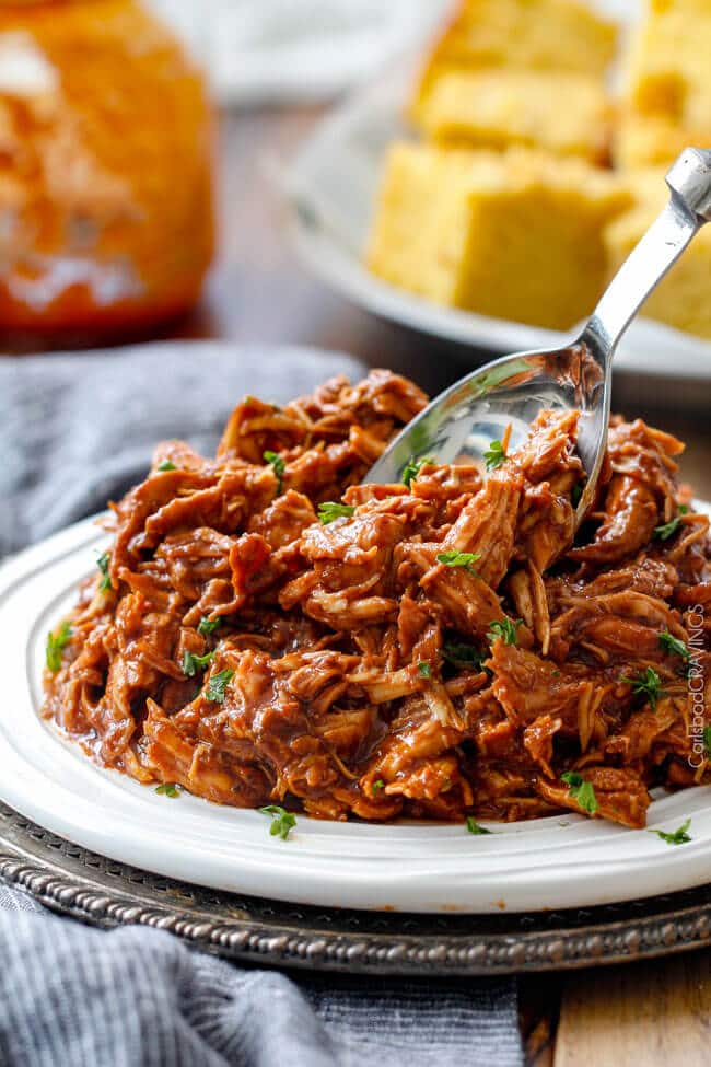 SLOW COOKER BARBECUE CHICKEN