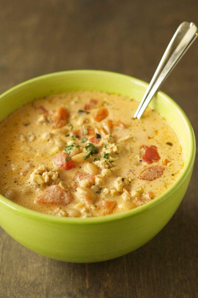 SLOW COOKER BUFFALO CHICKEN CHILI