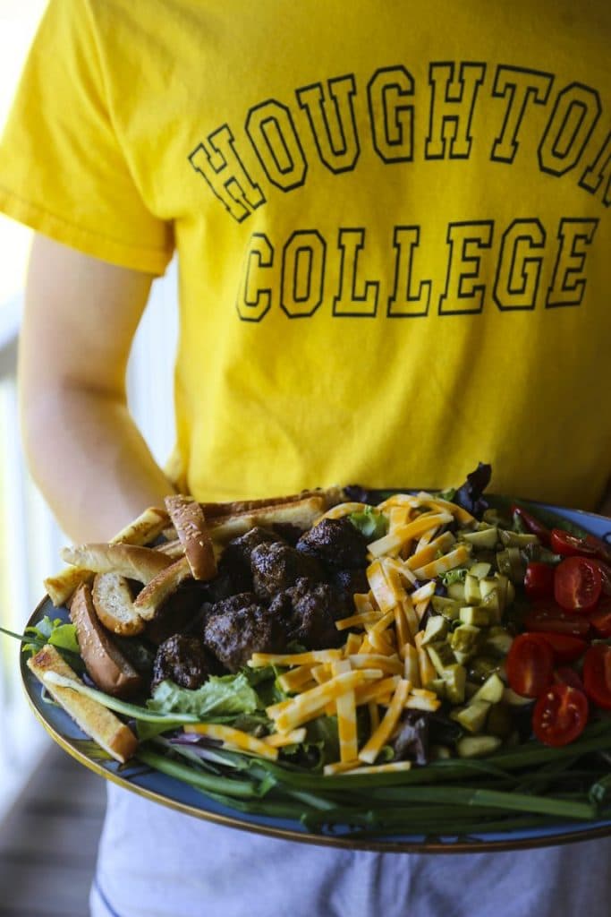 CHEESEBURGER SALAD