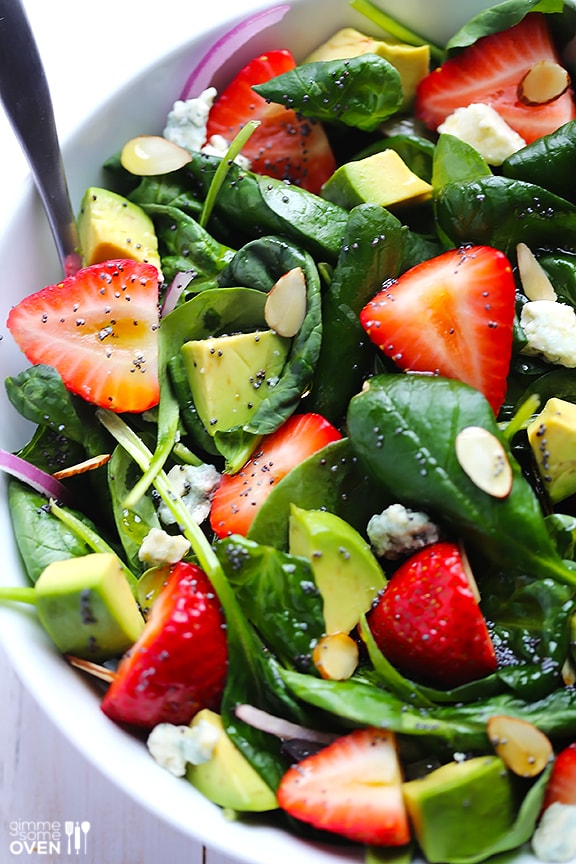 AVOCADO STRAWBERRY SPINACH SALAD WITH POPPYSEED DRESSING