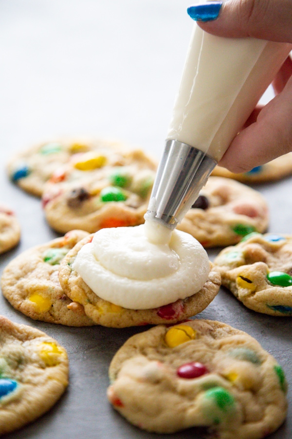 Buttercream Icing for Cookies - Dash of Sanity