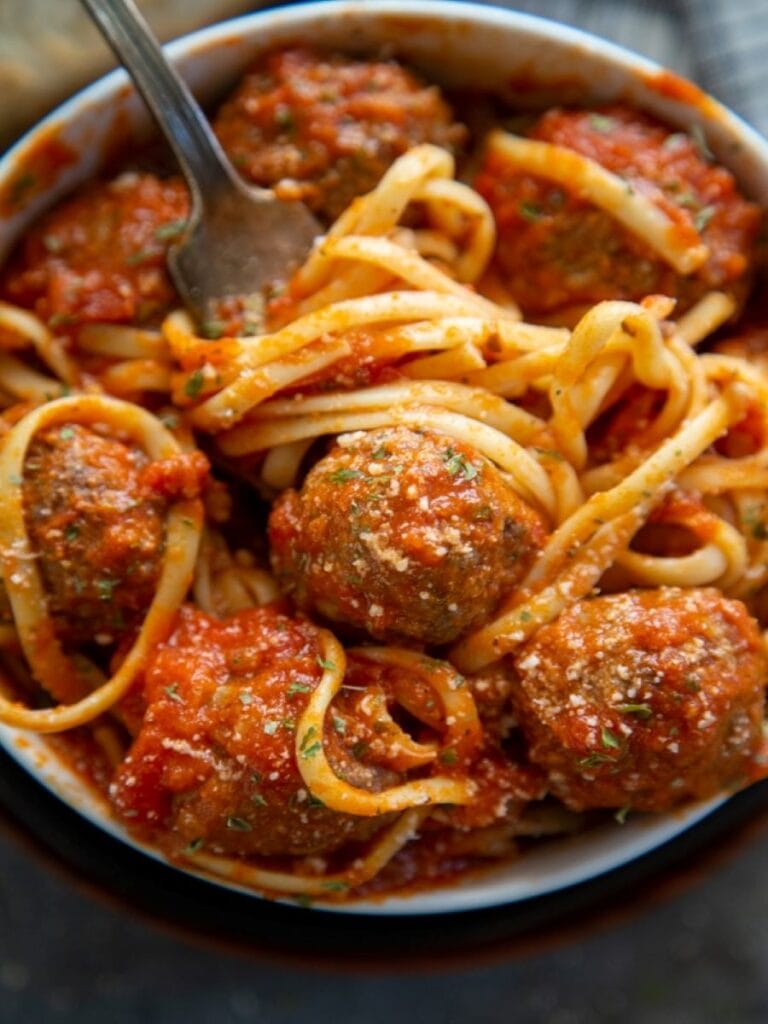 meatballs and spaghetti in bowl