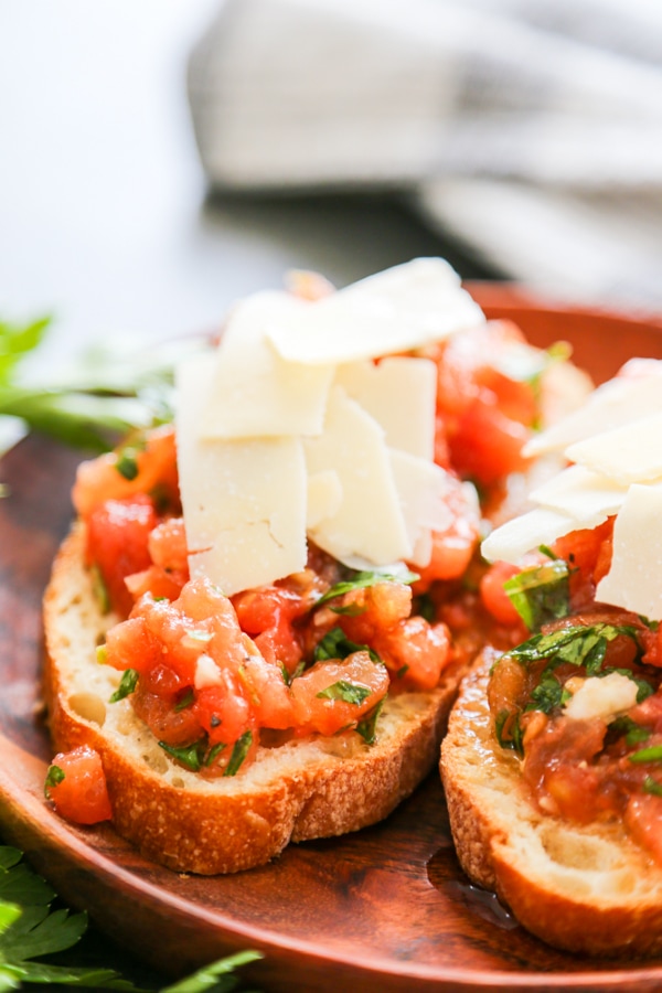 Margherita sauce served on toasted bread topped with cheese