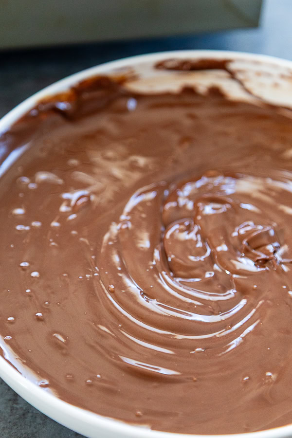 melted chocolate and peanut butter in bowl