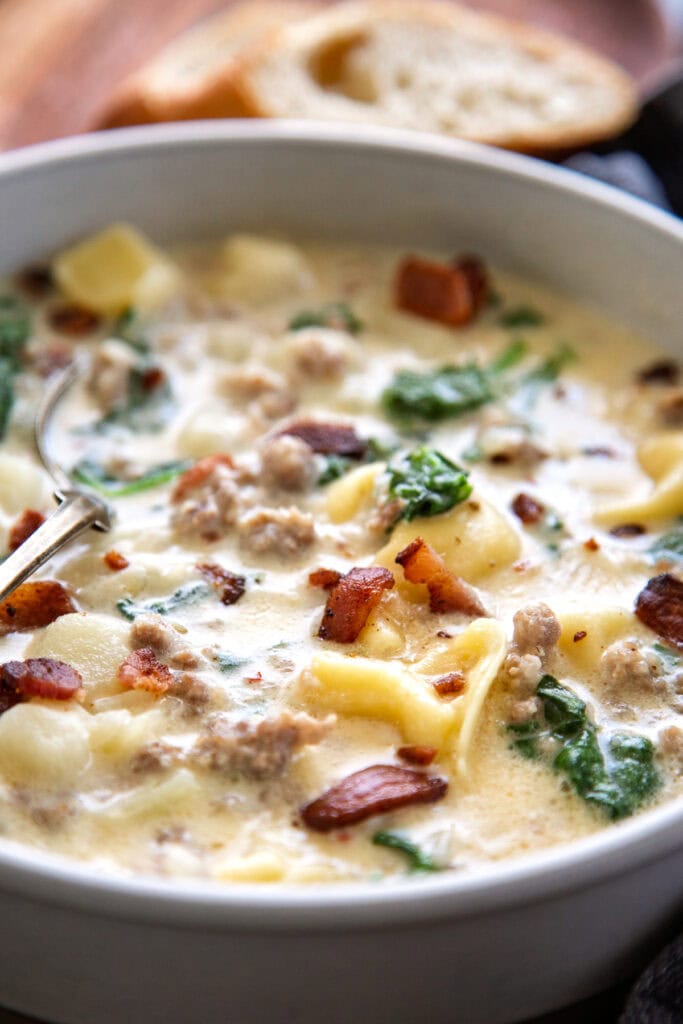 bowl of tortellini zuppa toscana